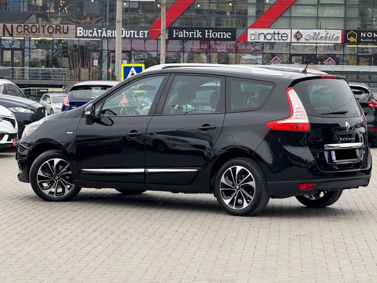 2015 Renault Grand Scenic — Miniatură 4