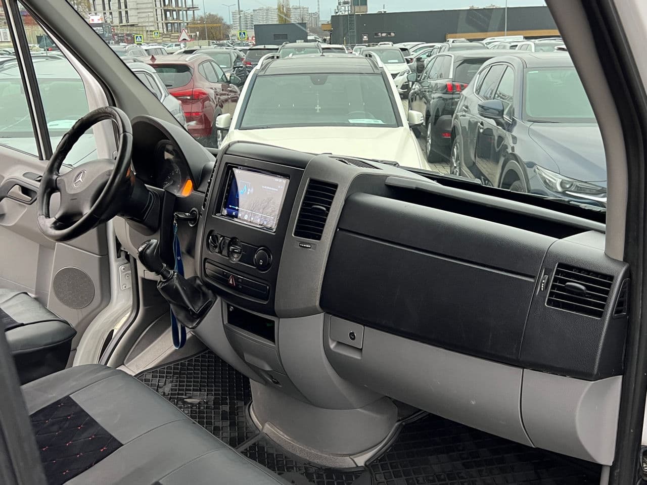 2010 Mercedes Sprinter — Miniatură 5