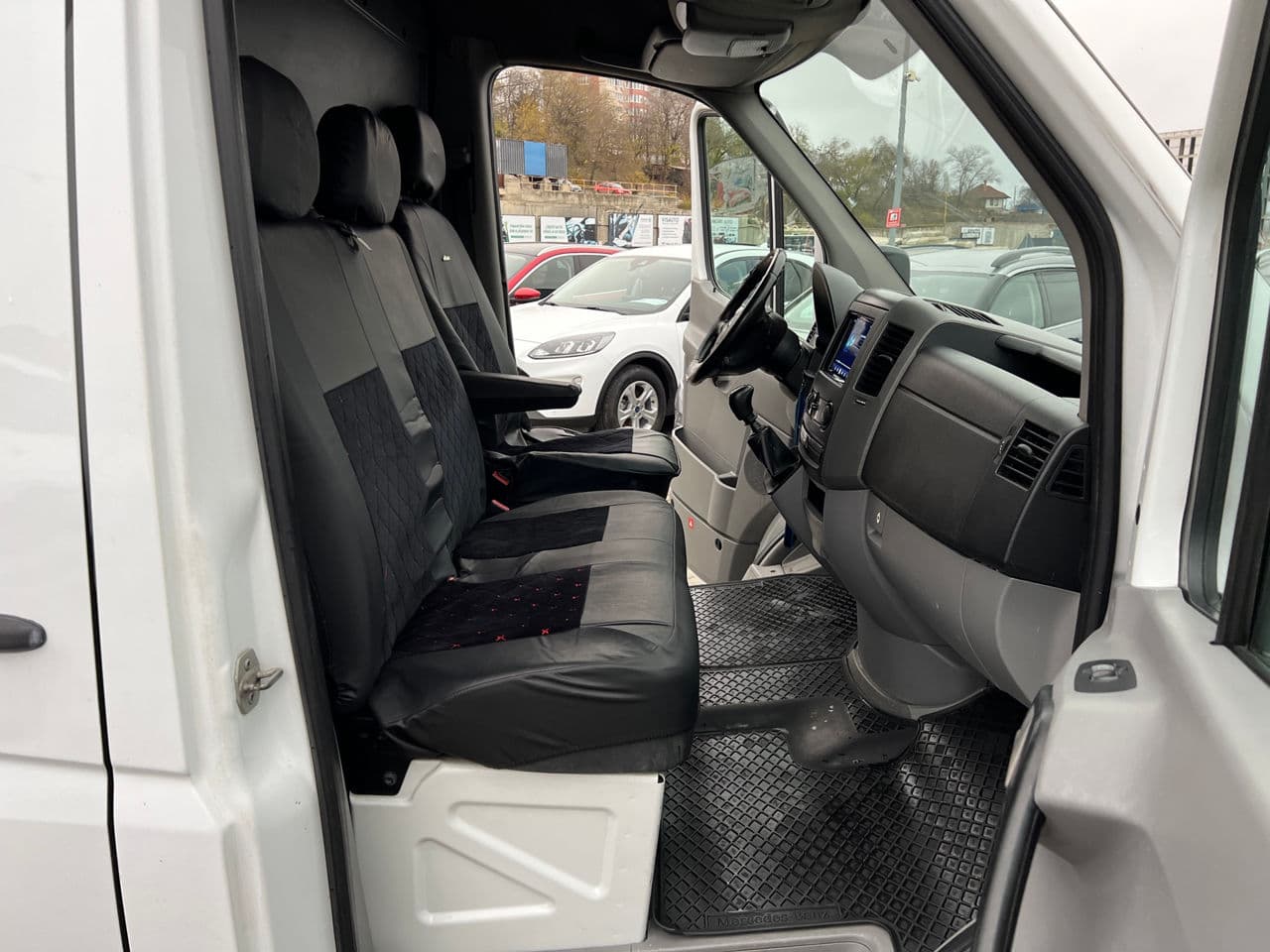 2010 Mercedes Sprinter — Miniatură 12