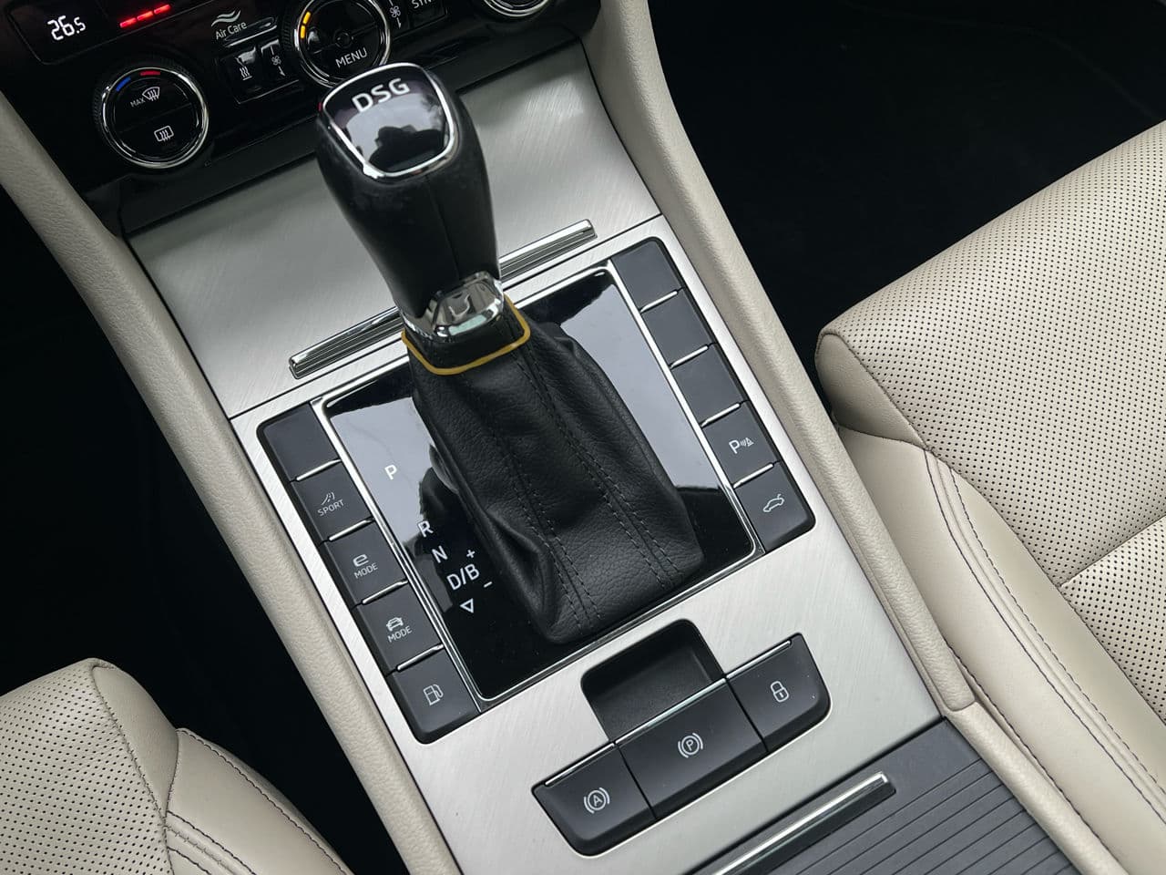 2020 Skoda Superb — Miniatură 19