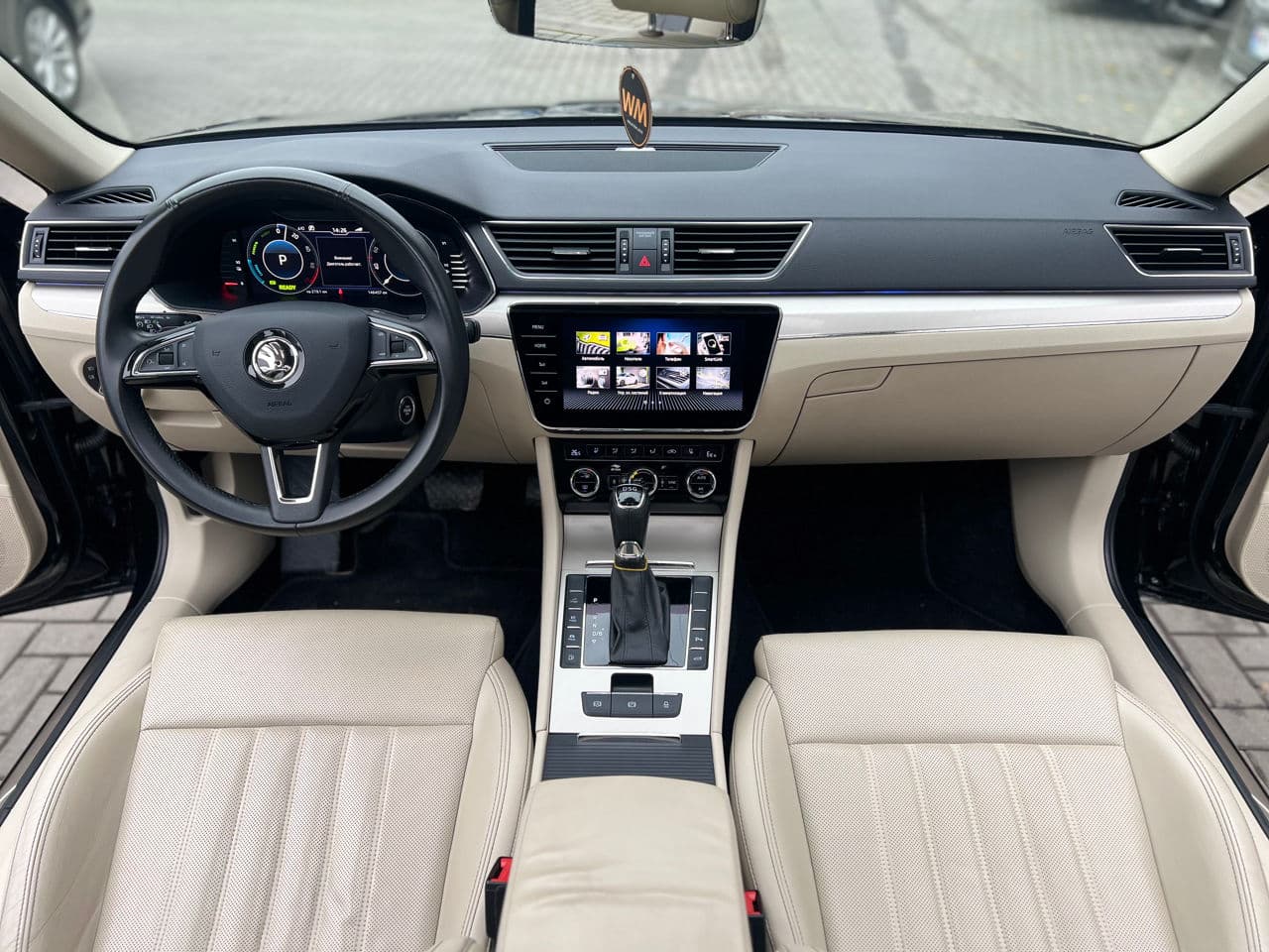 2020 Skoda Superb — Miniatură 11