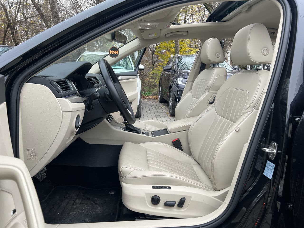 2020 Skoda Superb — Miniatură 5