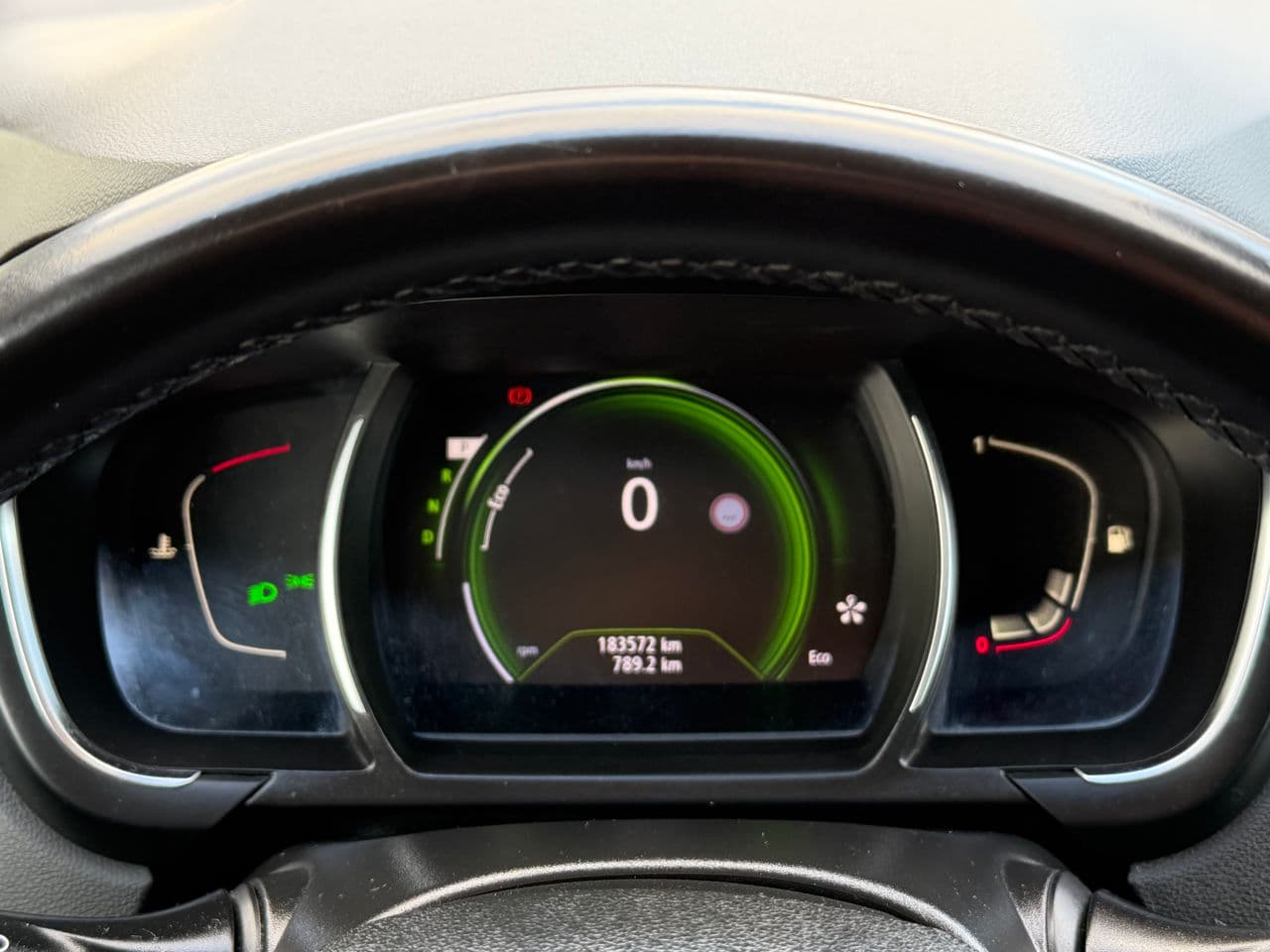 Renault Grand Scenic 2016 — Миниатюра 13