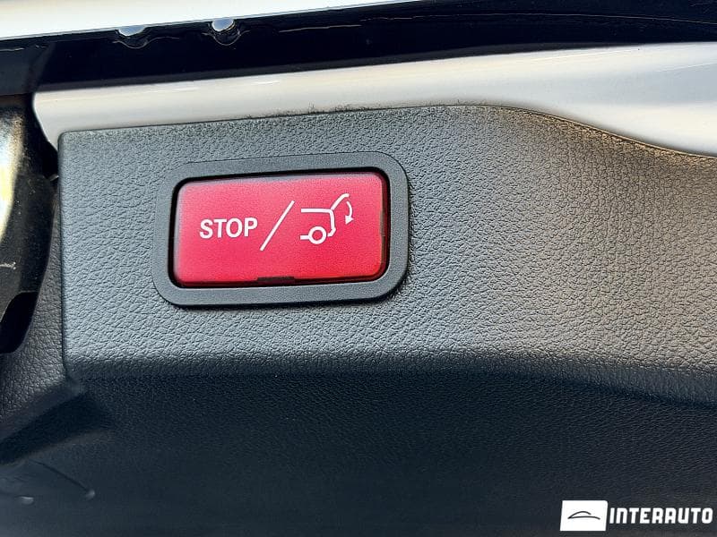 2021 Mercedes V 300 — Miniatură 22