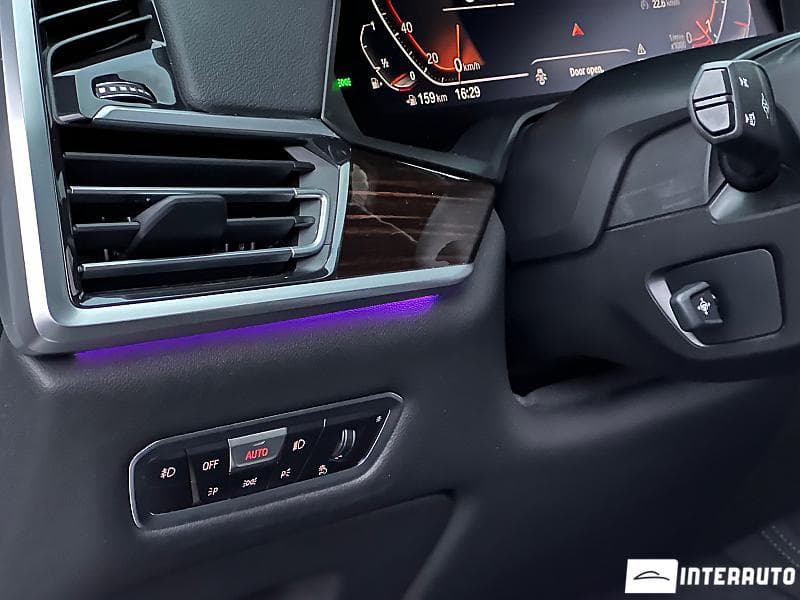 2020 BMW X7 4.0i — Miniatură 26