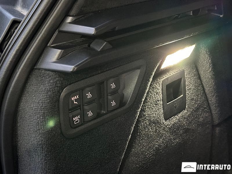 2020 BMW X7 4.0i — Miniatură 19