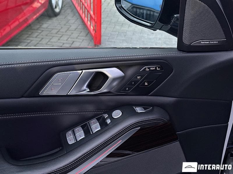 2020 BMW X7 4.0i — Miniatură 25