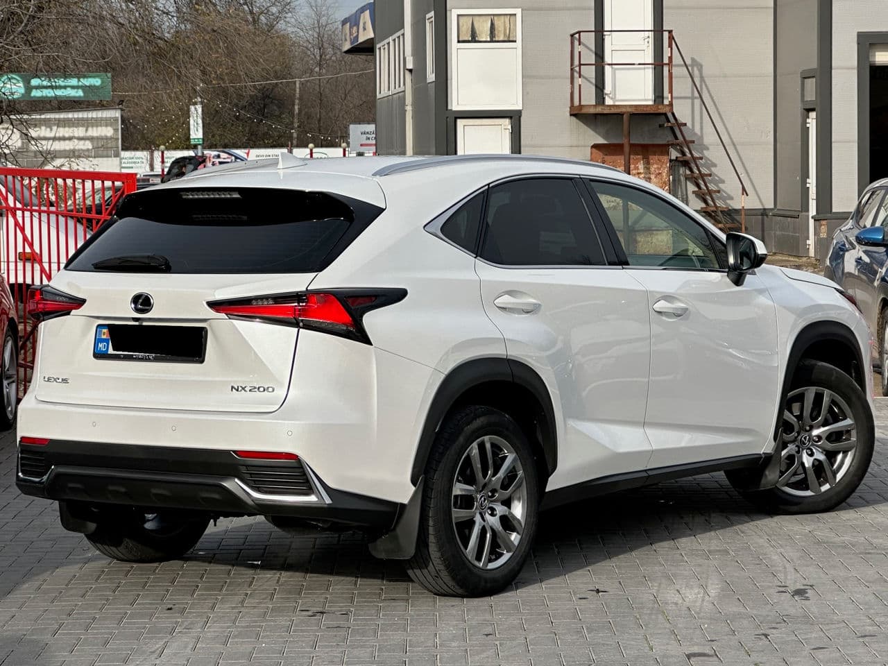 Lexus NX 200 2017 — Миниатюра 2
