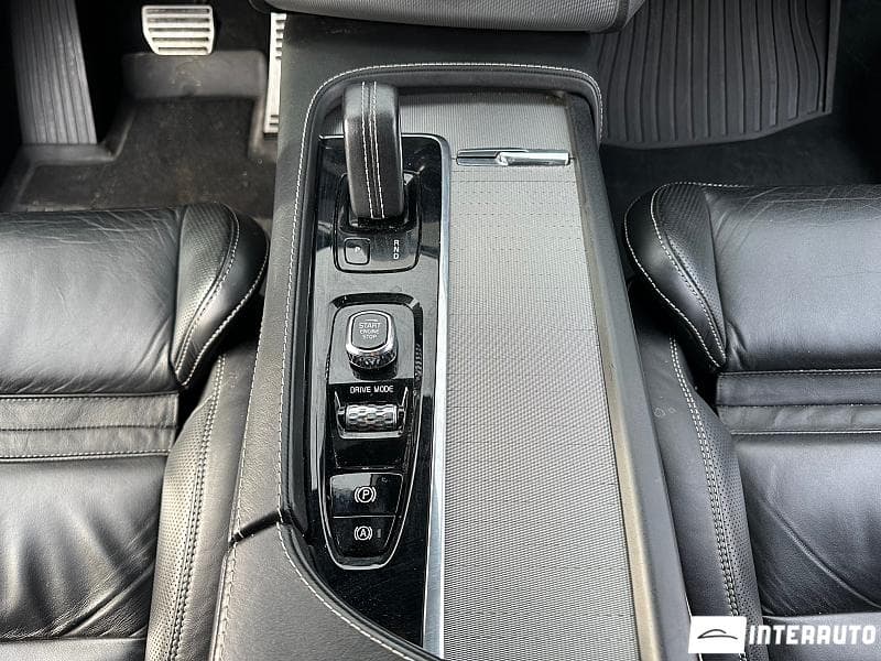 Volvo XC 90 2019 — Миниатюра 16