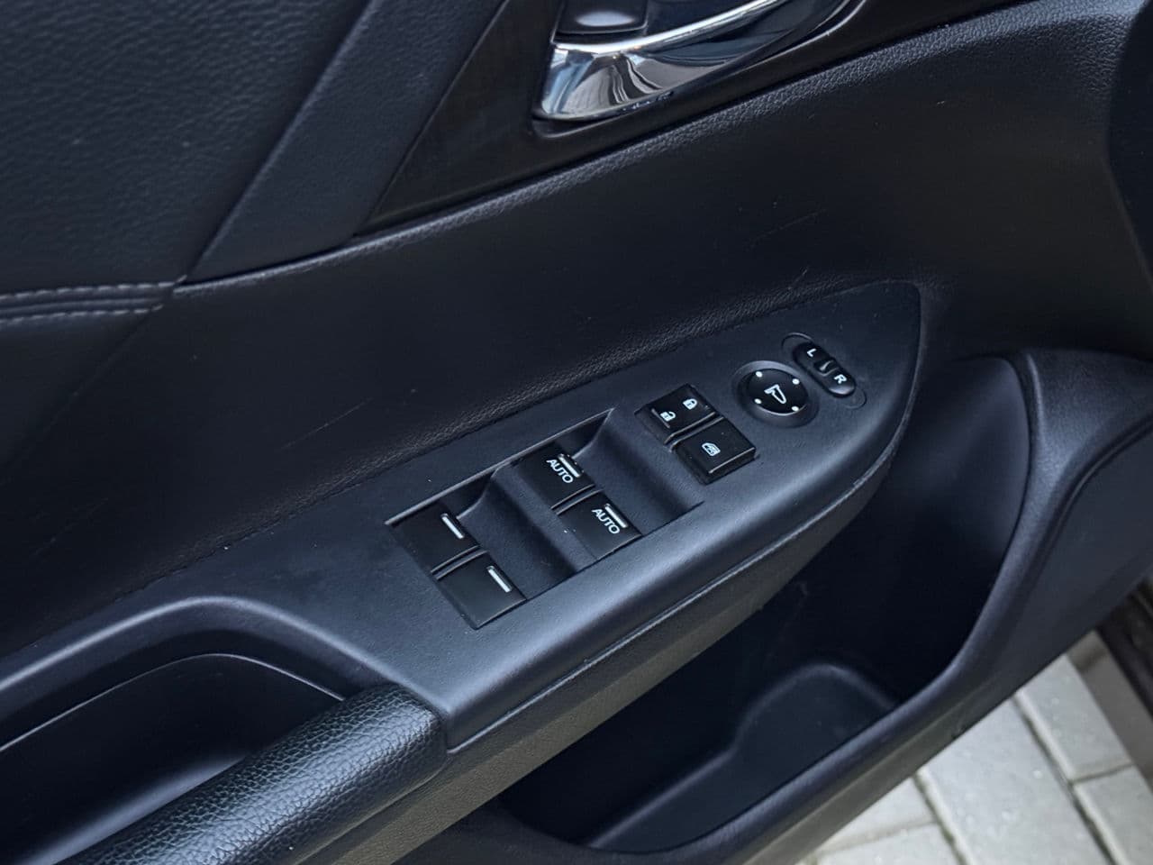 2016 Honda Accord — Miniatură 7