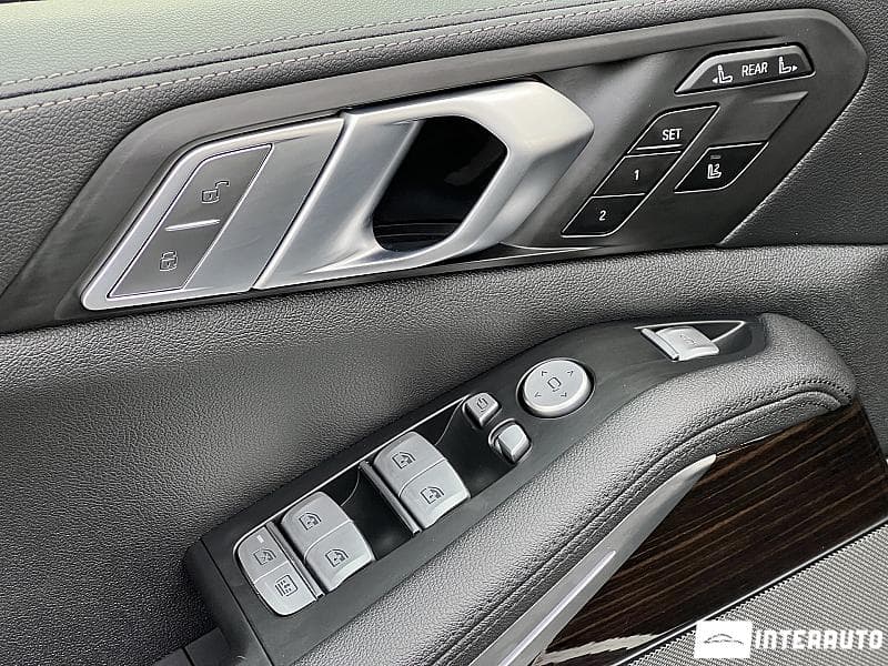 2019 BMW X7 4.0i — Miniatură 23