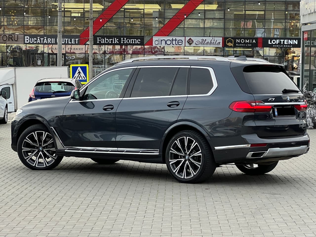 2019 BMW X7 4.0i — Miniatură 4