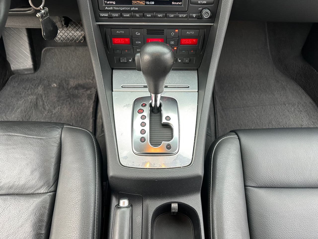 Audi A4 2008 — Миниатюра 11