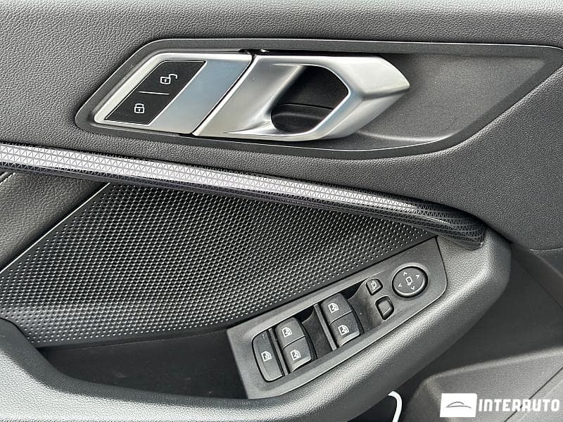 2022 BMW 118 — Miniatură 16