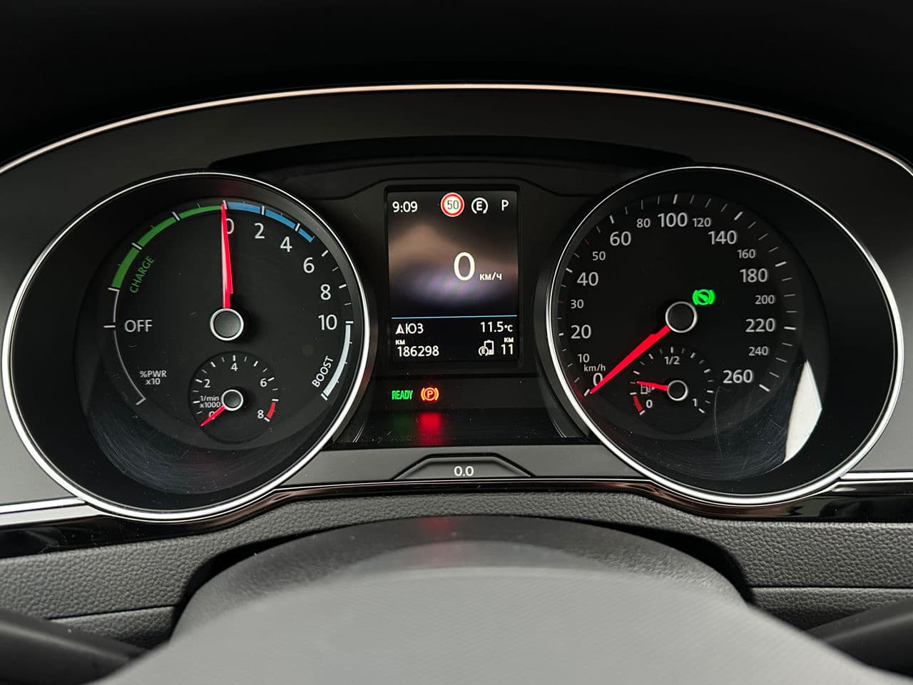 2021 Volkswagen Passat GTE — Miniatură 10