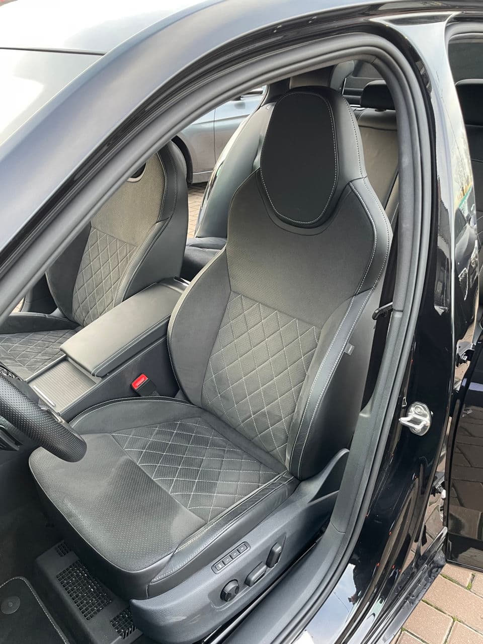 2023 Skoda Superb — Miniatură 6