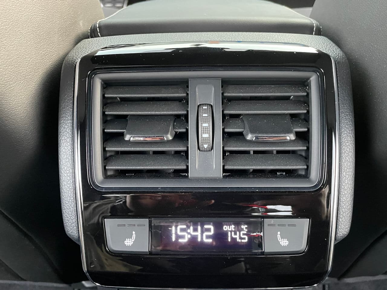 2023 Skoda Superb — Miniatură 18