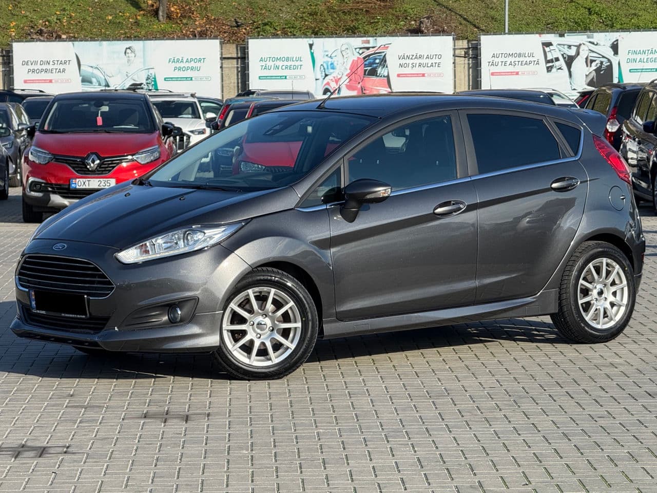 2016 Ford Fiesta — Miniatură 2