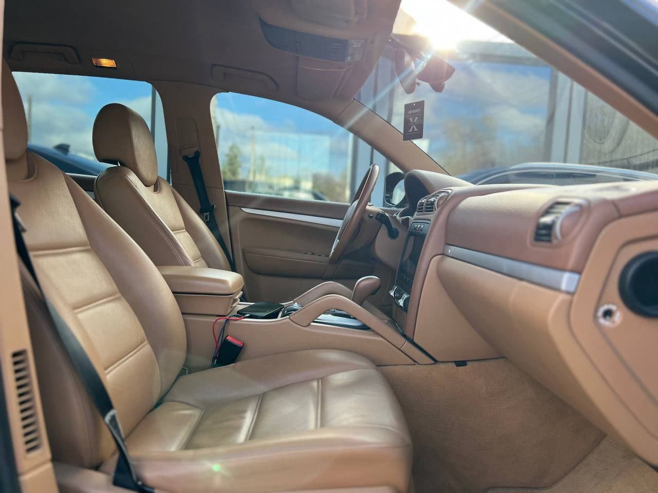 2009 Porsche Cayenne — Miniatură 13