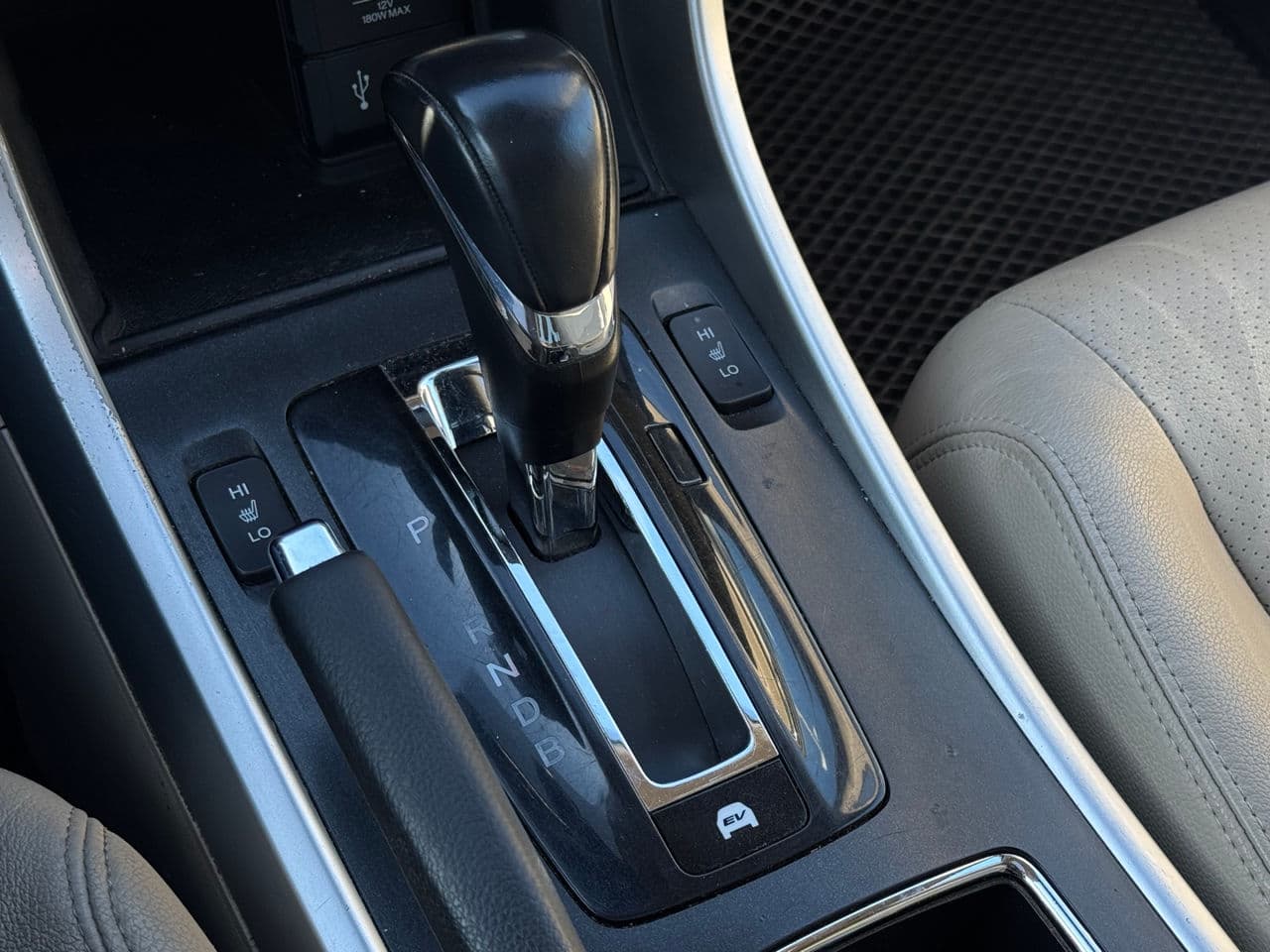 2015 Honda Accord — Miniatură 13