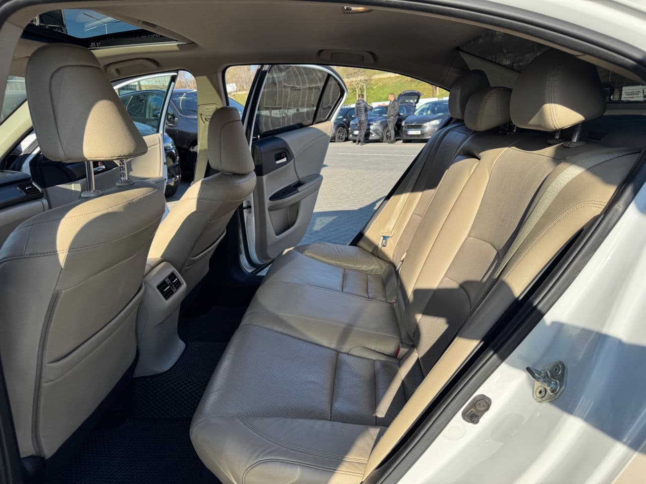 2015 Honda Accord — Miniatură 14