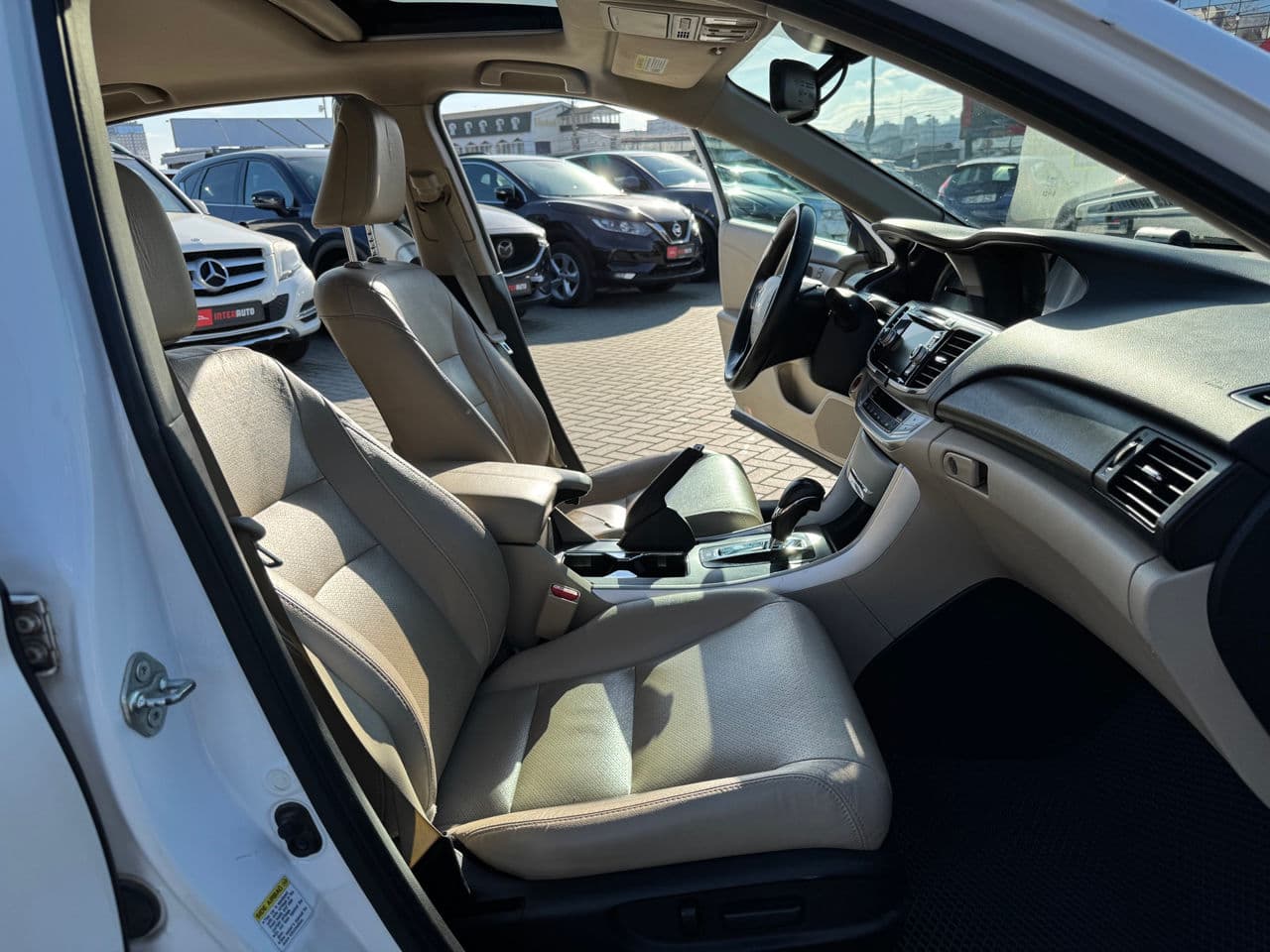 2015 Honda Accord — Miniatură 17