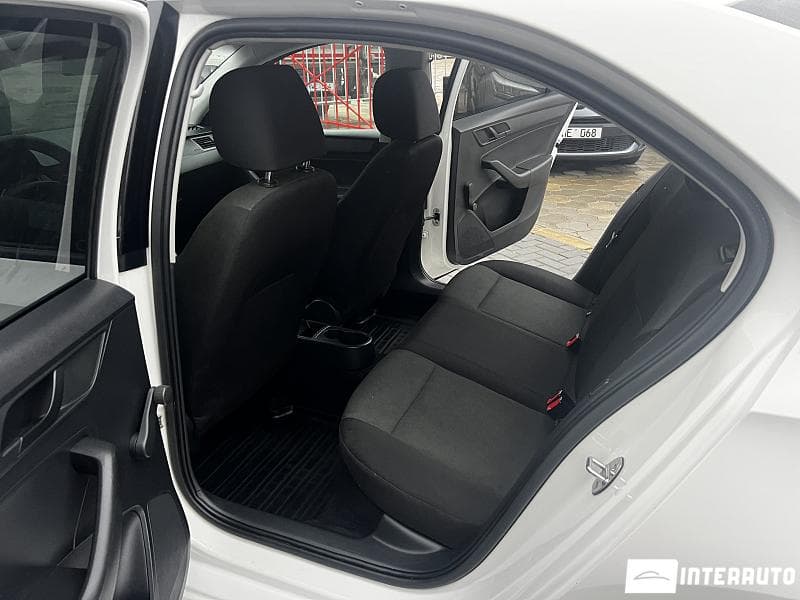 2015 Skoda Rapid — Miniatură 13