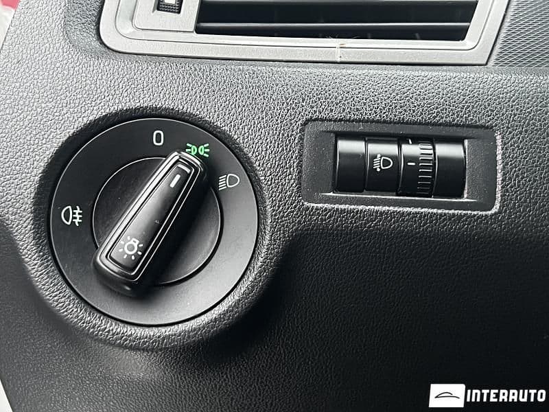 2015 Skoda Rapid — Miniatură 11
