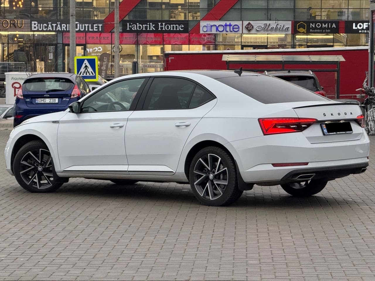 Skoda Superb 2023 — Миниатюра 5