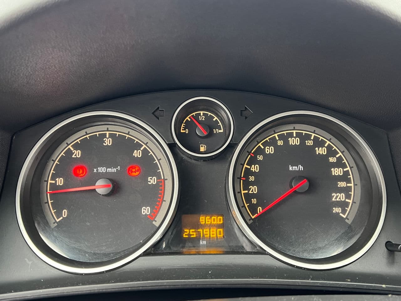 2010 Opel Astra — Miniatură 8