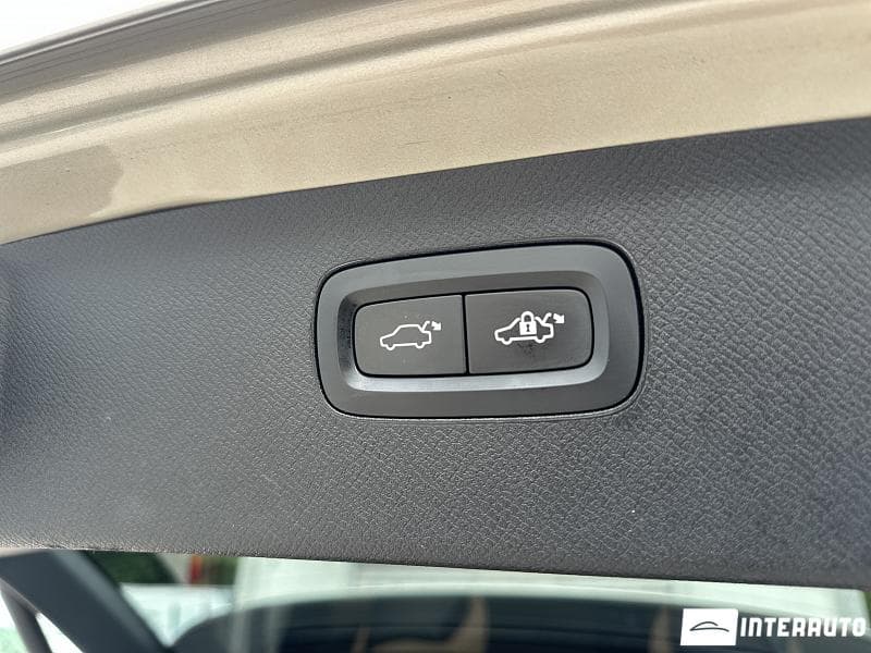 2016 Volvo XC 90 — Miniatură 22