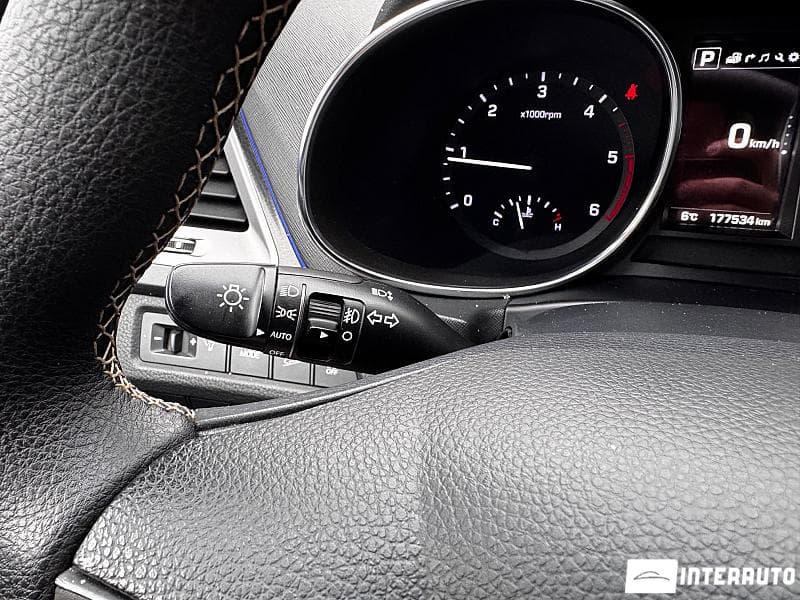 Hyundai Santa Fe 2016 — Миниатюра 8