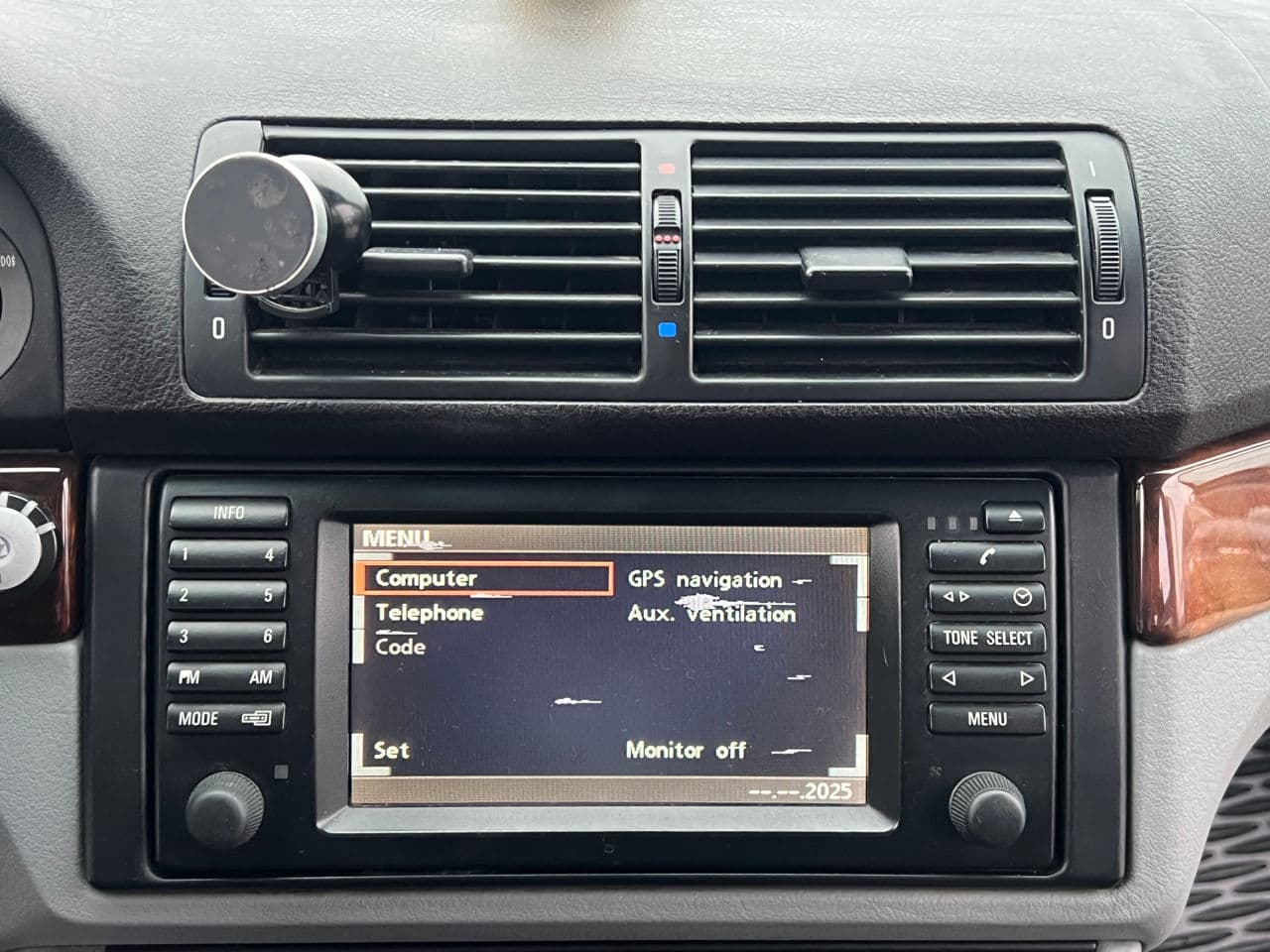 BMW 520 2003 — Миниатюра 9