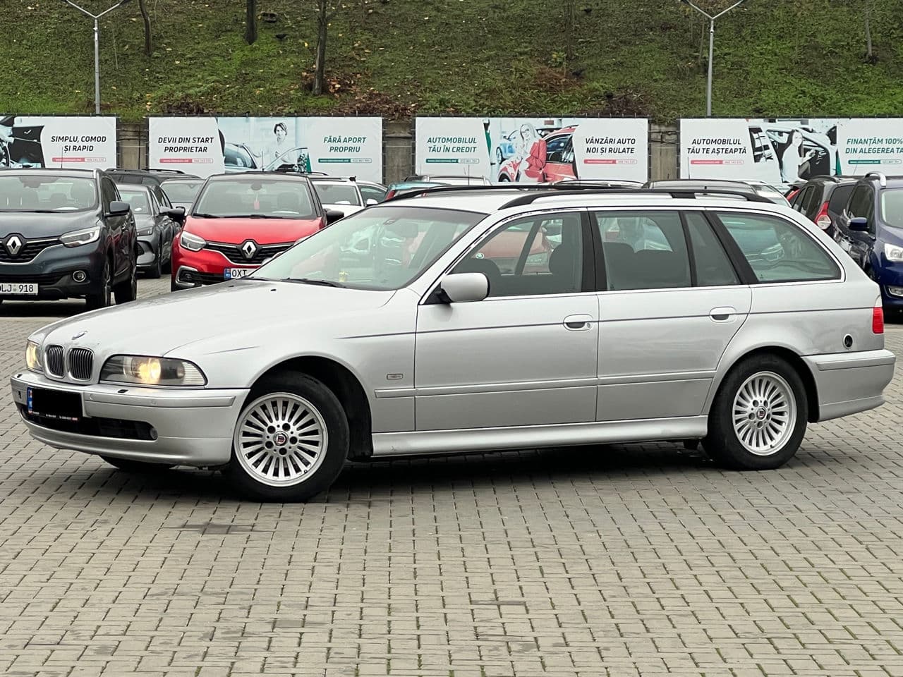 BMW 520 2003 — Миниатюра 2