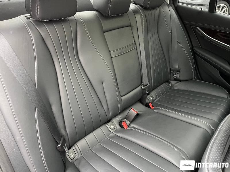 2020 Mercedes E 300e — Miniatură 19