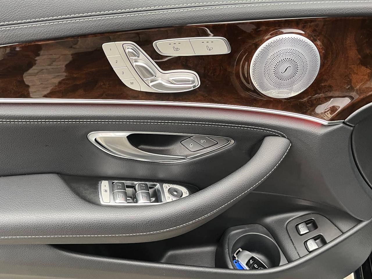 2020 Mercedes E 300e — Miniatură 5