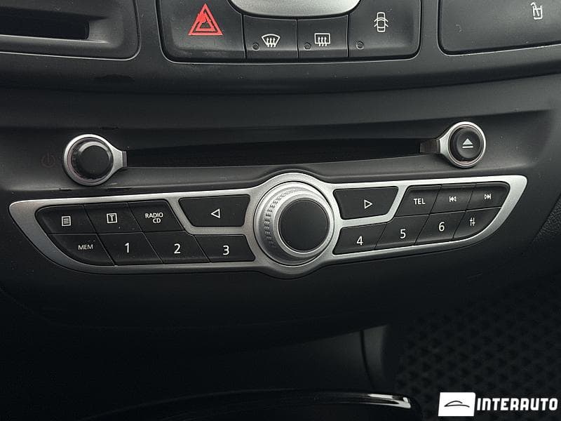 2012 Renault Laguna — Miniatură 12