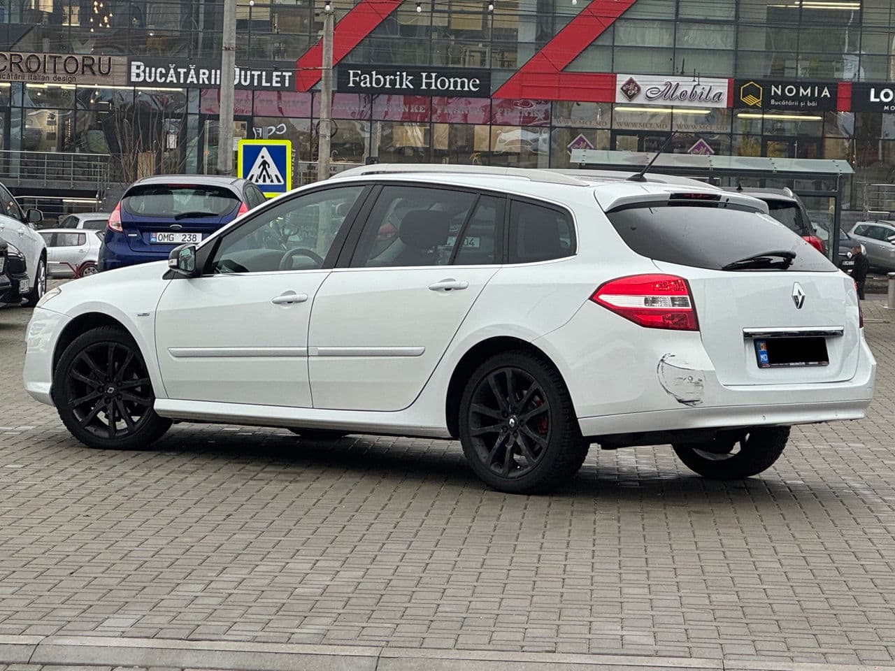 2012 Renault Laguna — Miniatură 4