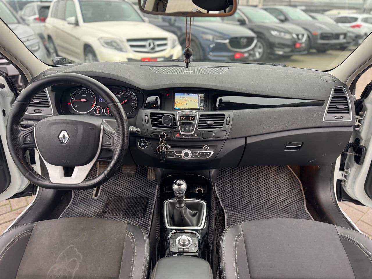 2012 Renault Laguna — Miniatură 6