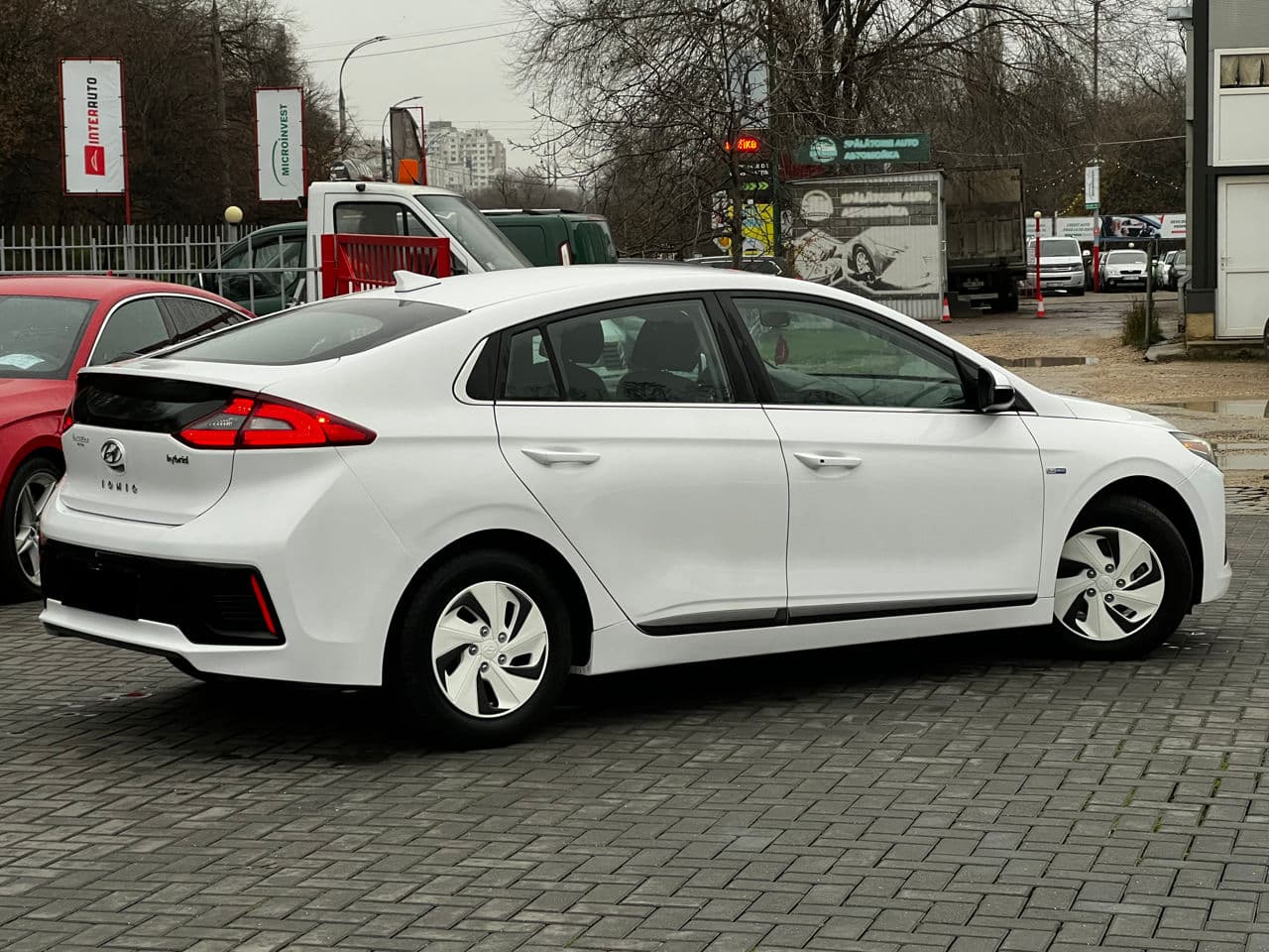 2017 Hyundai Ioniq — Miniatură 3