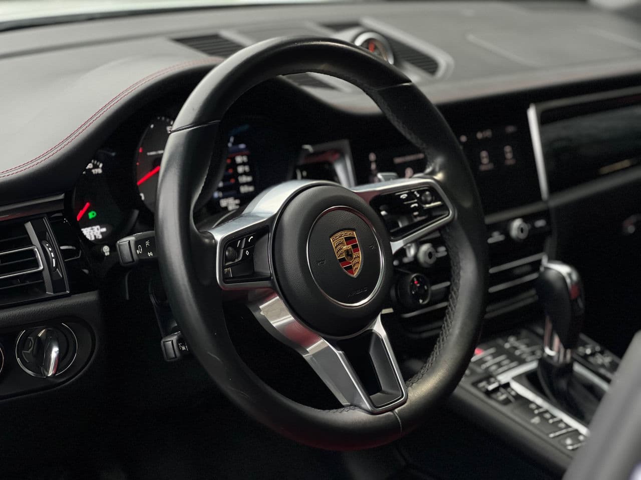 Porsche Macan S 2020 — Миниатюра 9