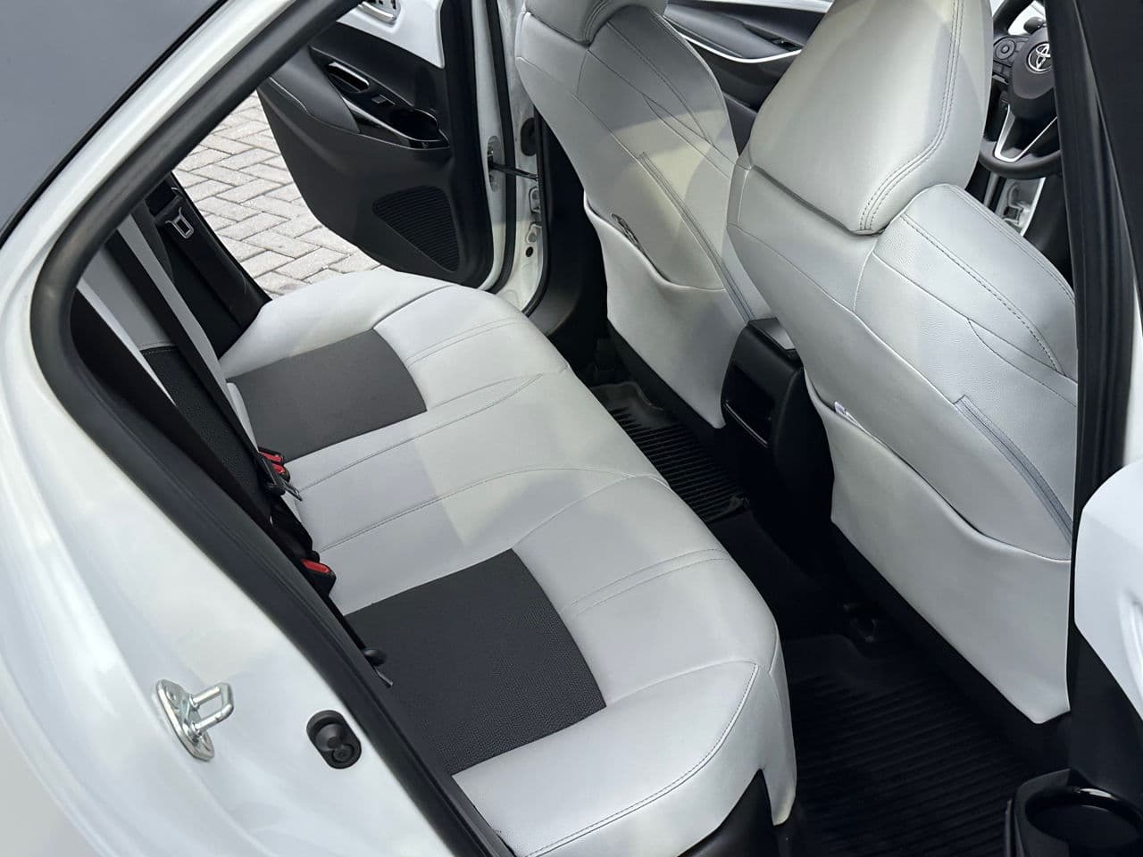 2022 Toyota Corolla — Miniatură 8