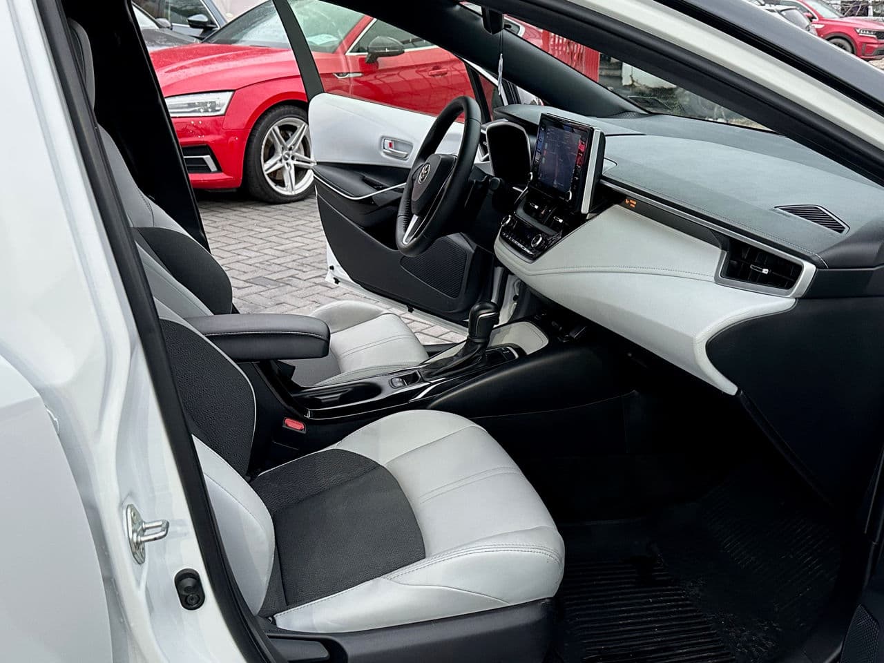 2022 Toyota Corolla — Miniatură 6