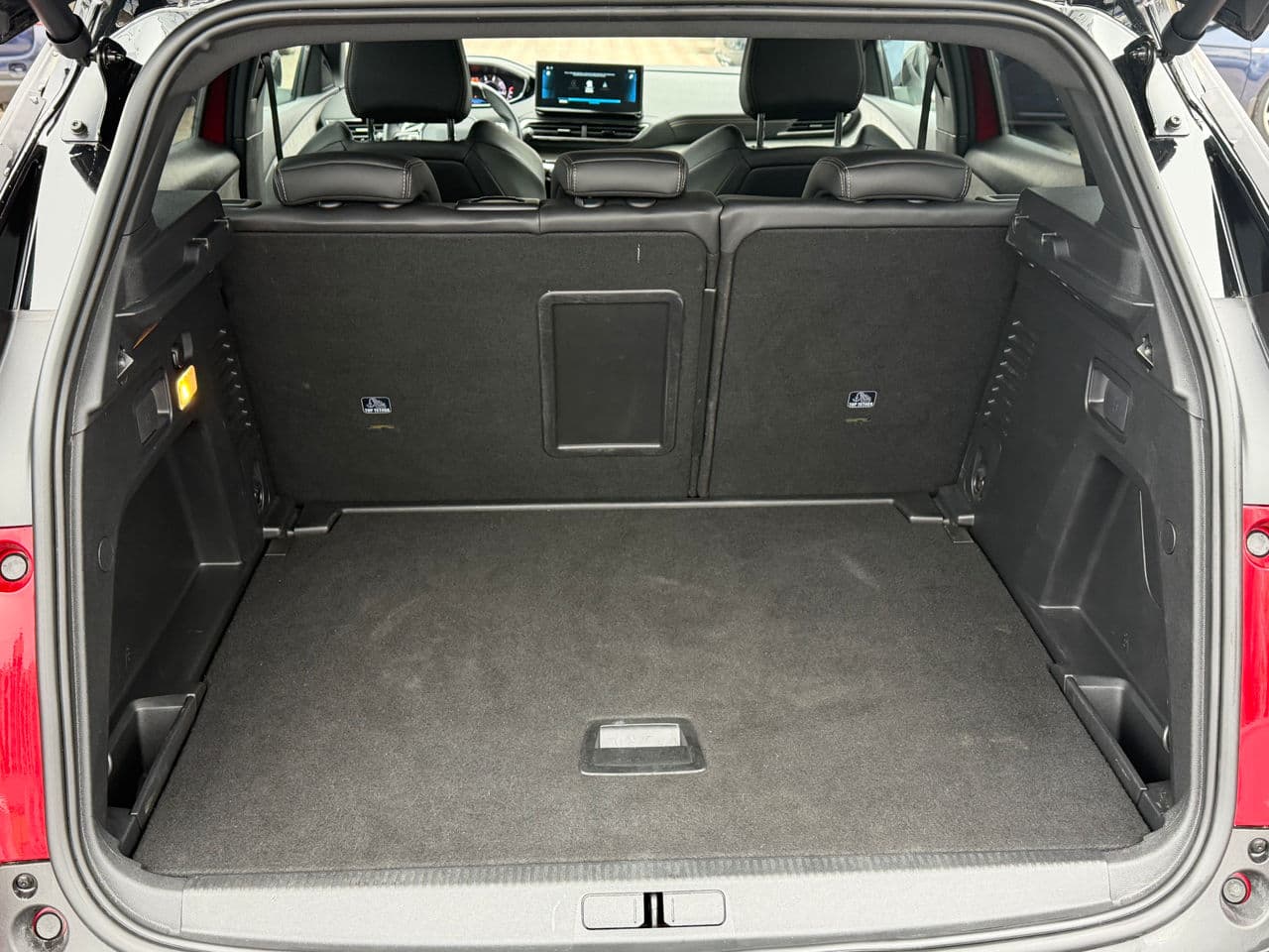 2023 Peugeot 3008 — Miniatură 19
