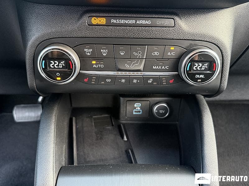 2020 Ford Kuga — Miniatură 11