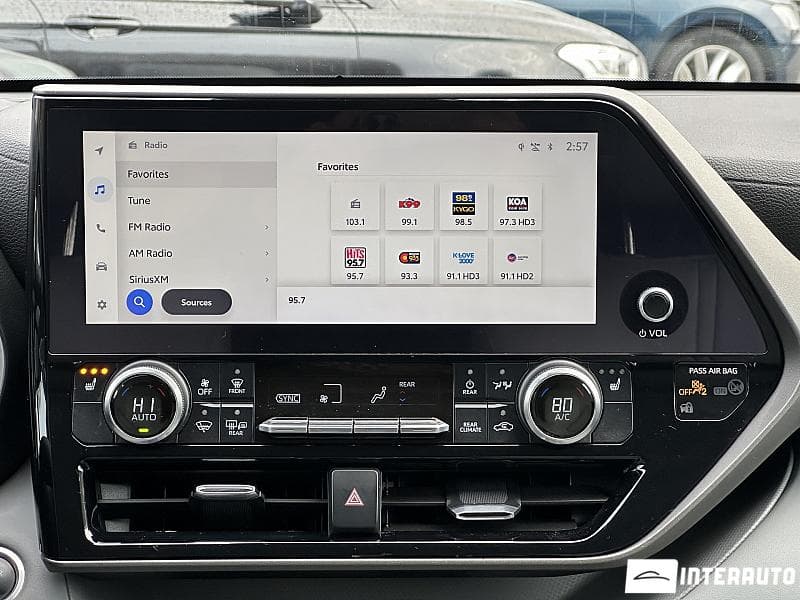 2023 Toyota Highlander — Miniatură 9