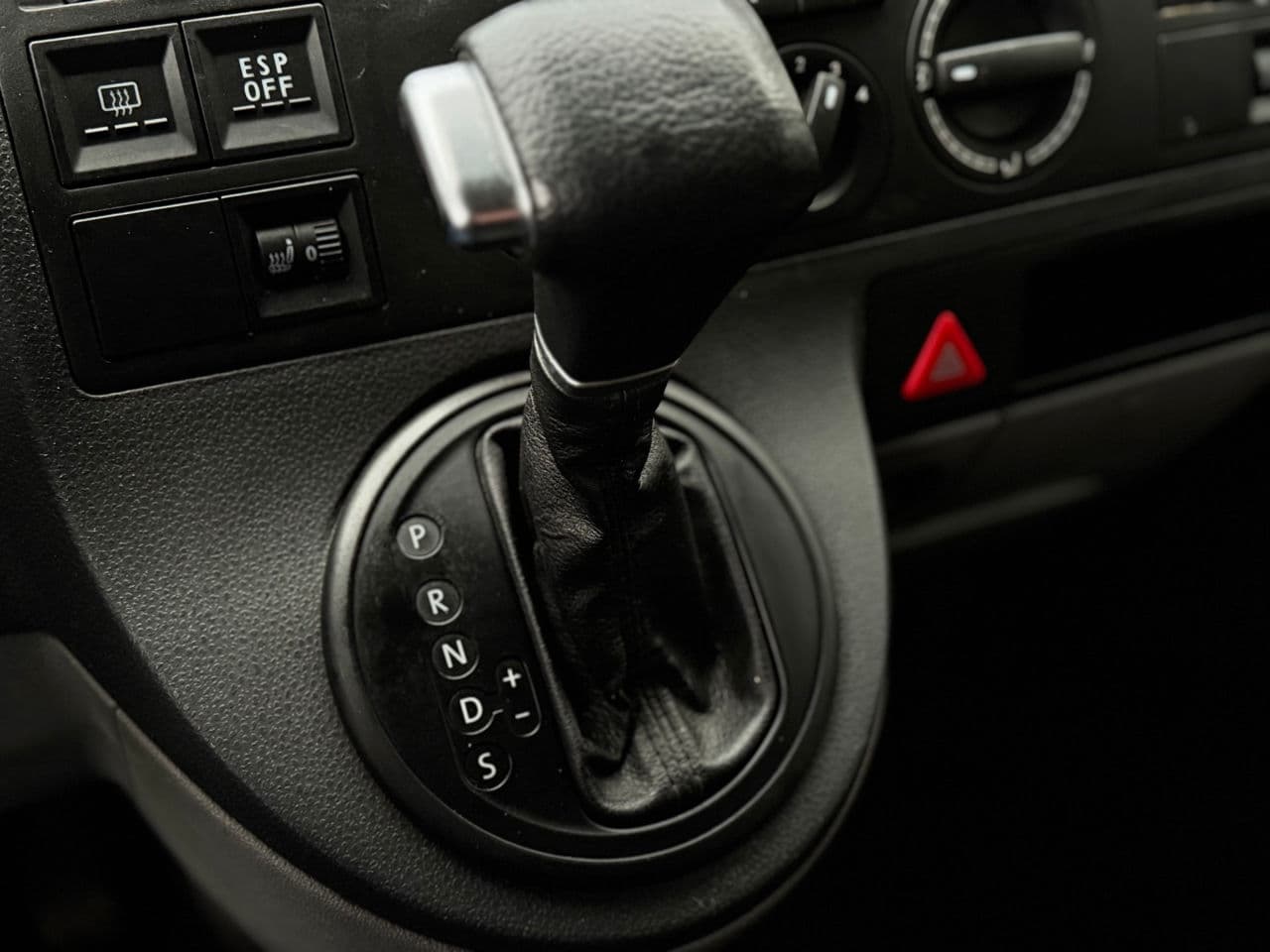 Volkswagen Transporter 2009 — Миниатюра 13