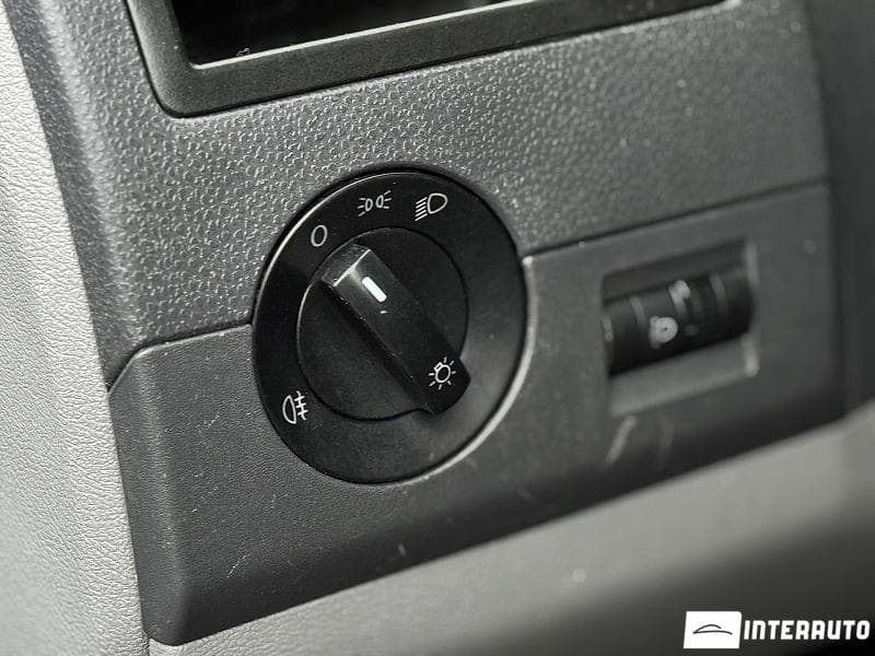 Volkswagen Transporter 2009 — Миниатюра 9