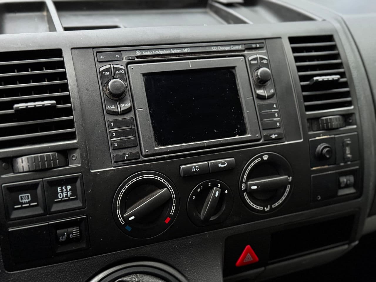 Volkswagen Transporter 2009 — Миниатюра 12