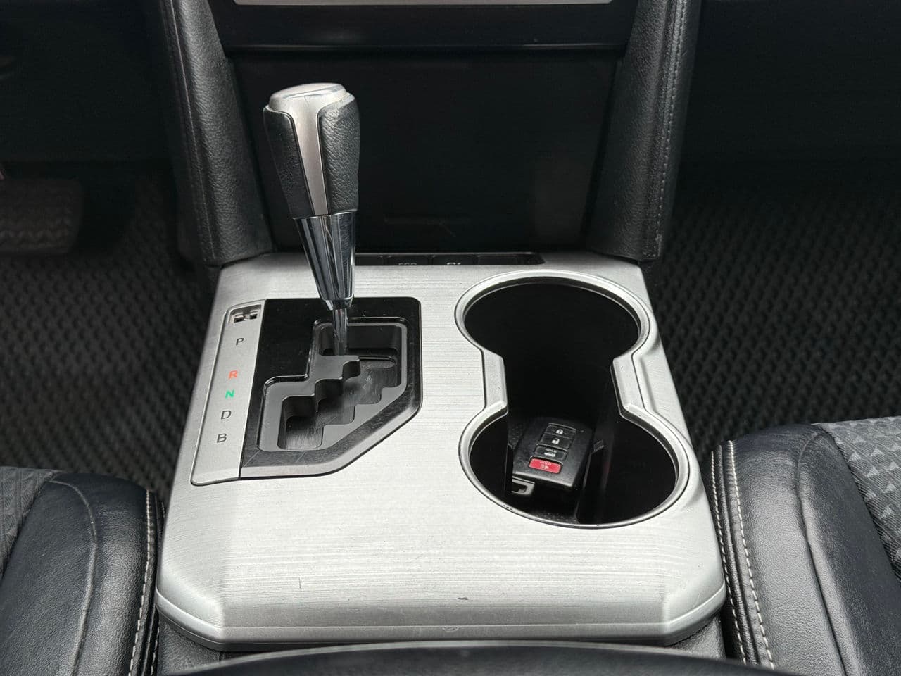 2014 Toyota Camry — Miniatură 11